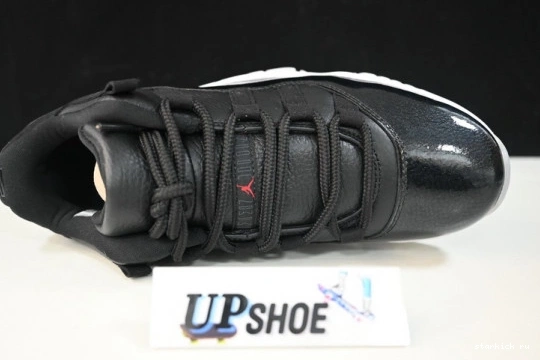 11 AV2187 001 AIR LOW AV2187-001 BLACK-WHITE RETRO JORDAN 0119